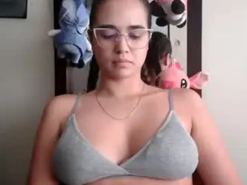 Triana_bell  live sex cam