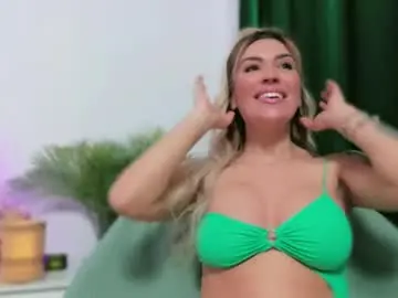 Zoey_marye  live sex cam