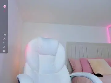 Ami_sweet_18  live sex cam