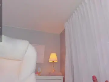 Ami_sweet_18  live sex cam