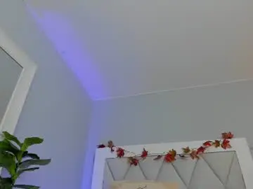 Ami_sweet_18  live sex cam