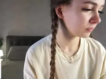 Auroralowen  live sex cam