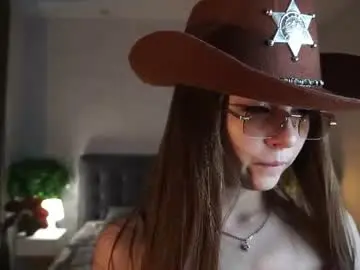 Auroralowen  live sex cam