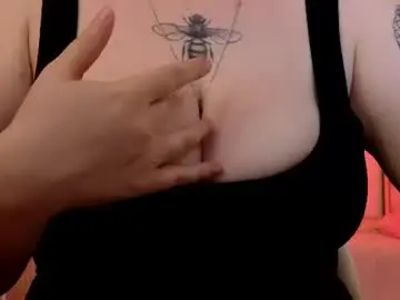 Blondestetic  live sex cam