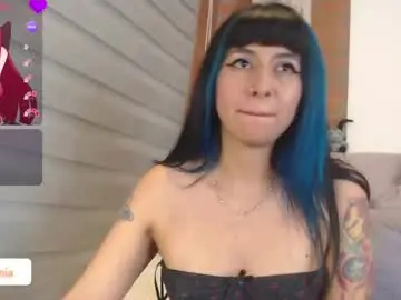Chell_gh  live sex cam