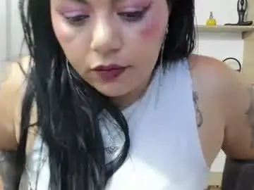 Greenkarla  live sex cam