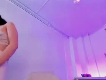 Helen_bailey  live sex cam