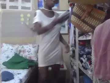 Hotsassyqueen219667  live sex cam