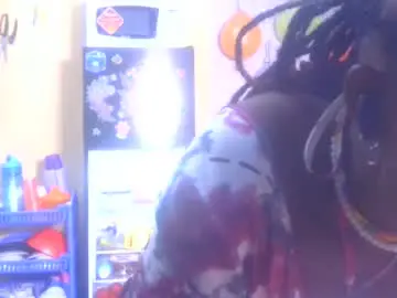 Hotsassyqueen219667  live sex cam
