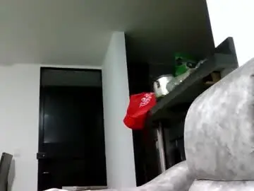 Mia__11  live sex cam