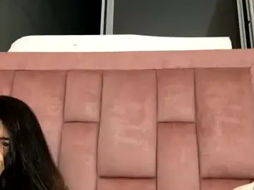 Skyler1195  live sex cam