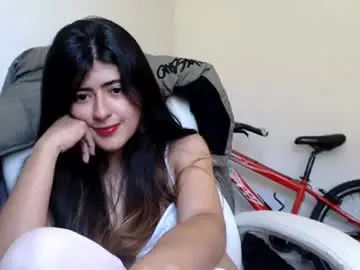 Skyler1195  live sex cam