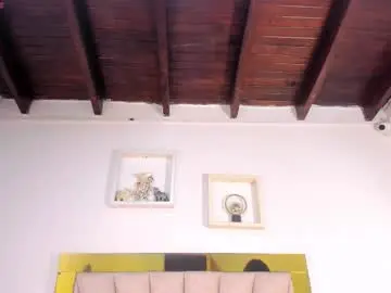 Vahiolet_fuentes  live sex cam