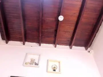 Vahiolet_fuentes  live sex cam