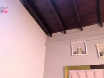 Vahiolet_fuentes  live sex cam