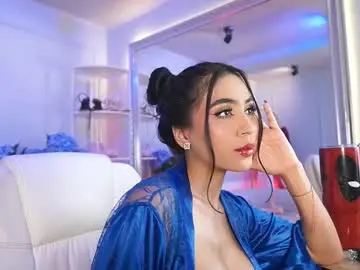 Elasummeer  live sex cam