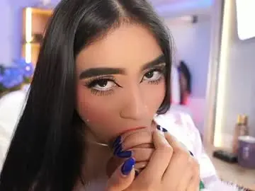 Elasummeer  live sex cam