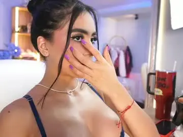 Elasummeer  live sex cam