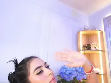 Elasummeer  live sex cam