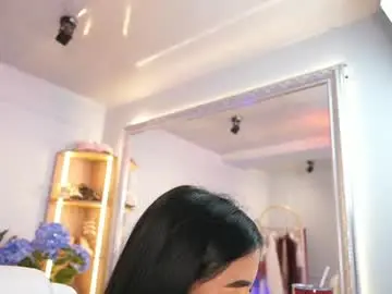 Elasummeer  live sex cam