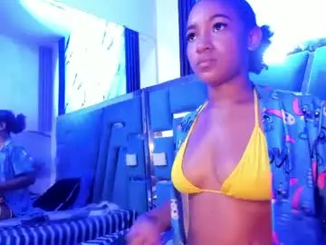 Emii_brown  live sex cam