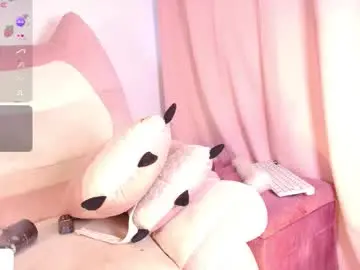 Emilyy_queen  live sex cam