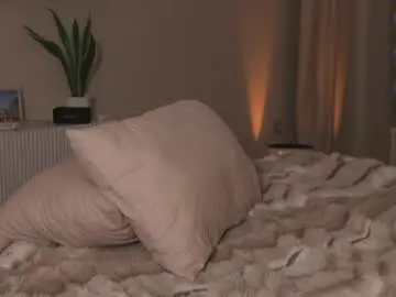 Hit_girl_  live sex cam