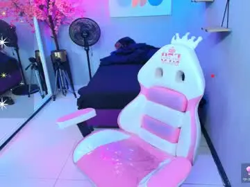 Maggy_t18  live sex cam