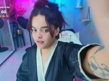 Maggy_t18  live sex cam