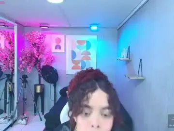 Maggy_t18  live sex cam