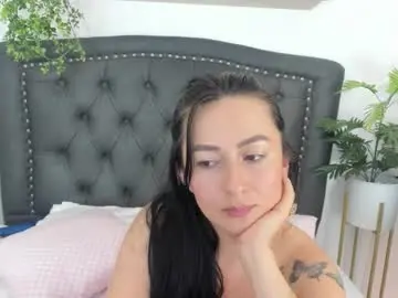 Saharareid  live sex cam