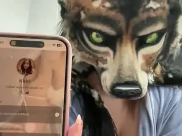 Cinnanicos  live sex cam