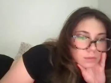 Glitterdancingontheskin  live sex cam