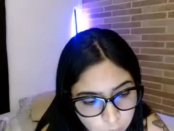 Helenacyruss666  live sex cam
