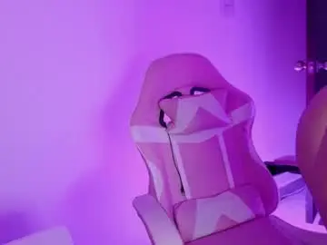 Kyliey_doll  live sex cam