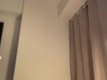 Latinella  live sex cam