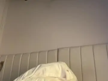 Latinella  live sex cam