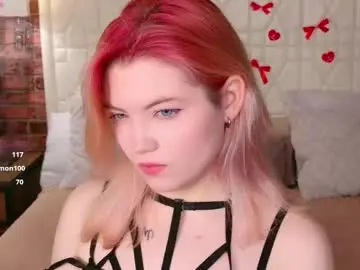 Lisa_adamson  live sex cam