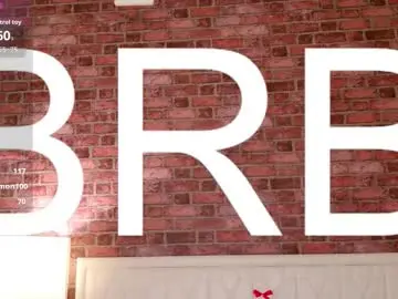 Lisa_adamson  live sex cam