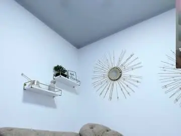 Miah_bigboobs  live sex cam