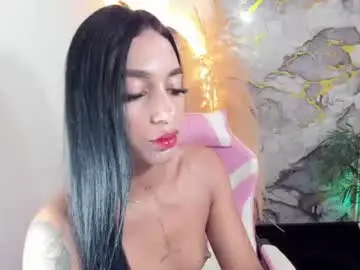 Miavegaa1  live sex cam
