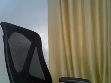 Nimababy9  live sex cam
