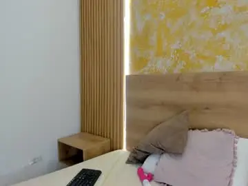 Perla_osorio  live sex cam