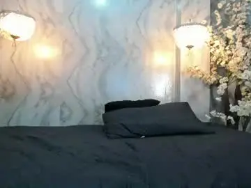 Raven_collinz  live sex cam