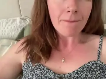 Red_head_rosie_69  live sex cam