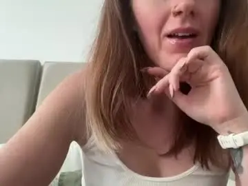 Red_head_rosie_69  live sex cam