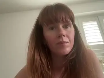 Red_head_rosie_69  live sex cam