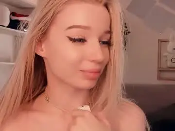 Shiningdawn  live sex cam