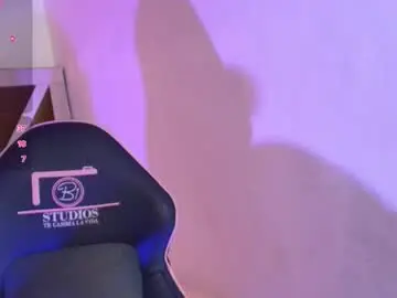 Sorasu_tay  live sex cam