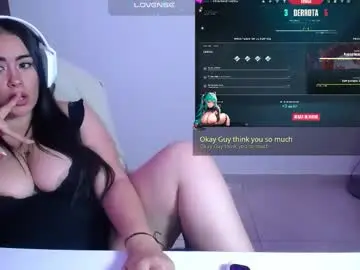 Sunny_gamer  live sex cam